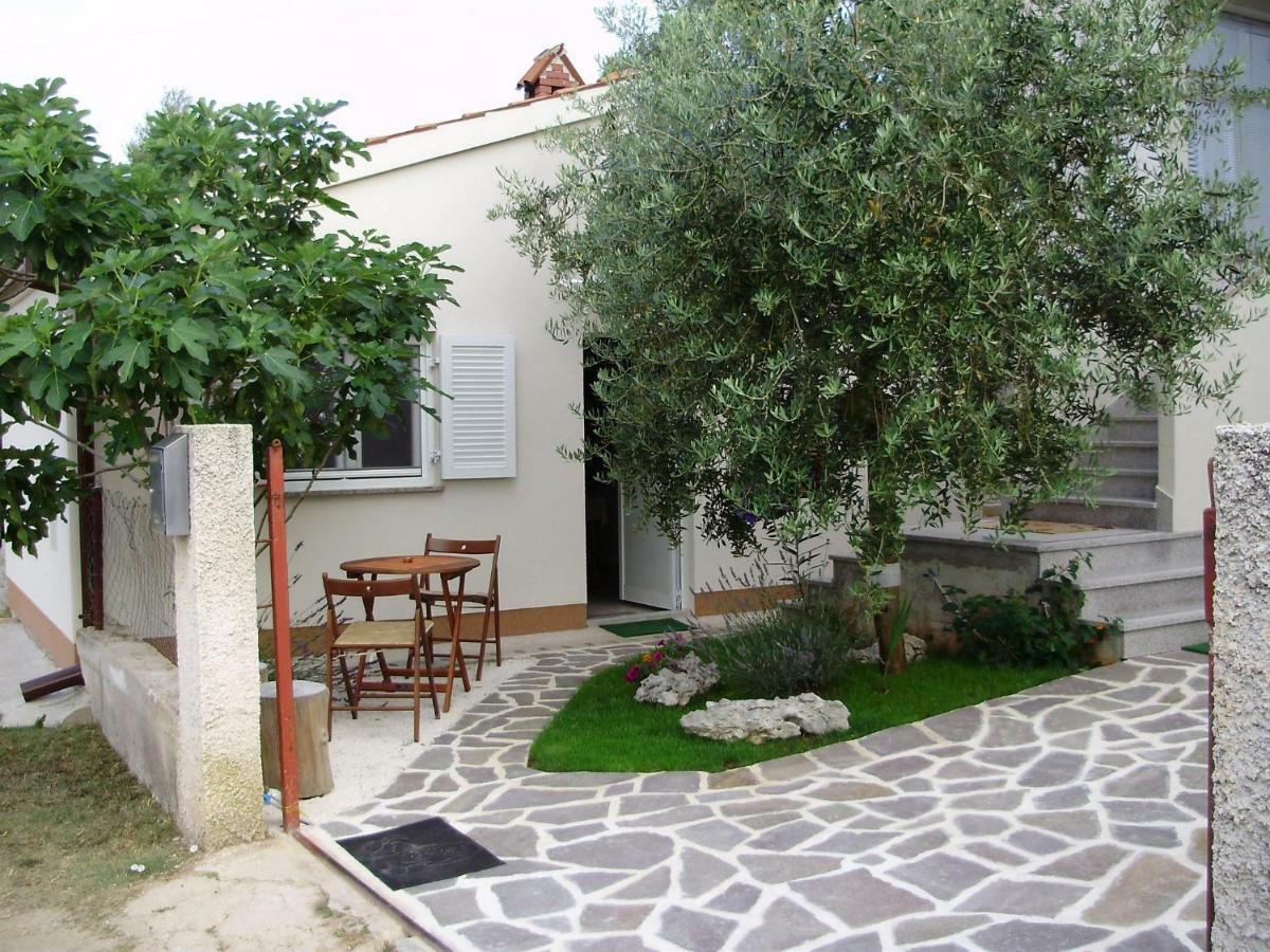 Leca- Small House Medolino Esterno foto