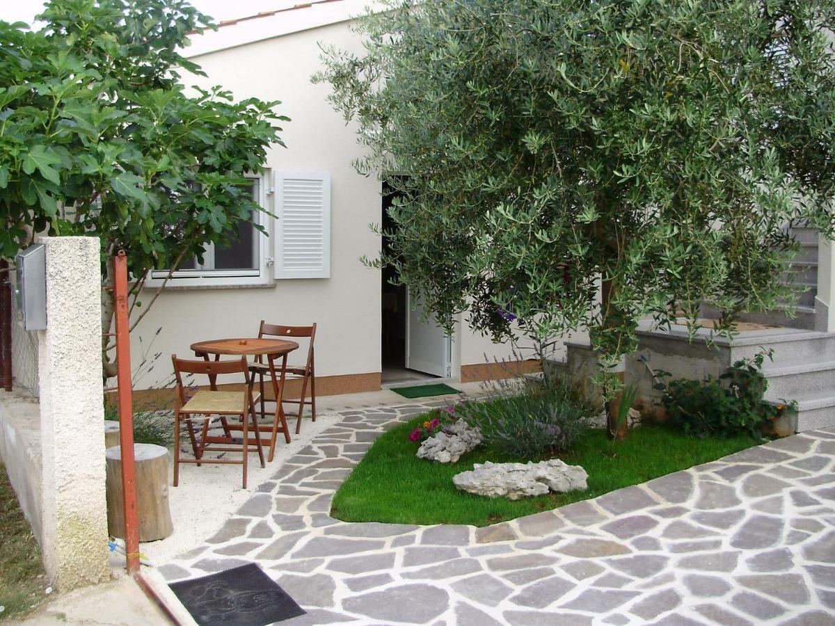 Leca- Small House Medolino Esterno foto